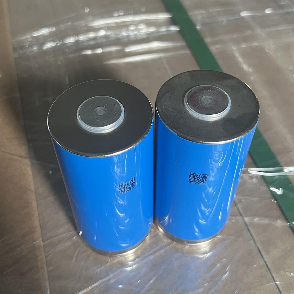 EVE 4695E 3.2V 30Ah Cylindrical lithium iron phosphate battery